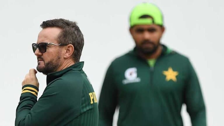 Pakistan eye tri-series final glory against Sri Lanka