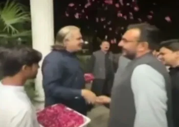 Rescue Workers Freed from Attock Jail, Receive Hero’s Welcome from Gandapur