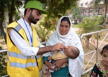 Polio Teams Urged to Intensify Efforts on Campaign’s Last Day