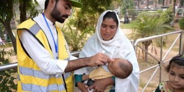 Polio Teams Urged to Intensify Efforts on Campaign’s Last Day