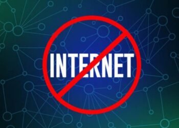 Commissioner Mirpur Acts on Slow Service, Network Issues with Strict Directives