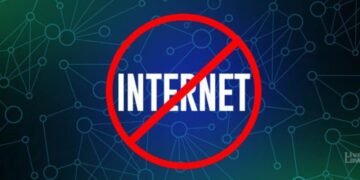 Commissioner Mirpur Acts on Slow Service, Network Issues with Strict Directives