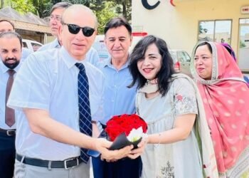 Secretary of Public Health Visits Mirpur; Citizens express joy