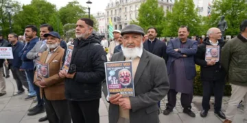 Protesters Target India’s Kashmir Policy During Modi’s Norway Trip